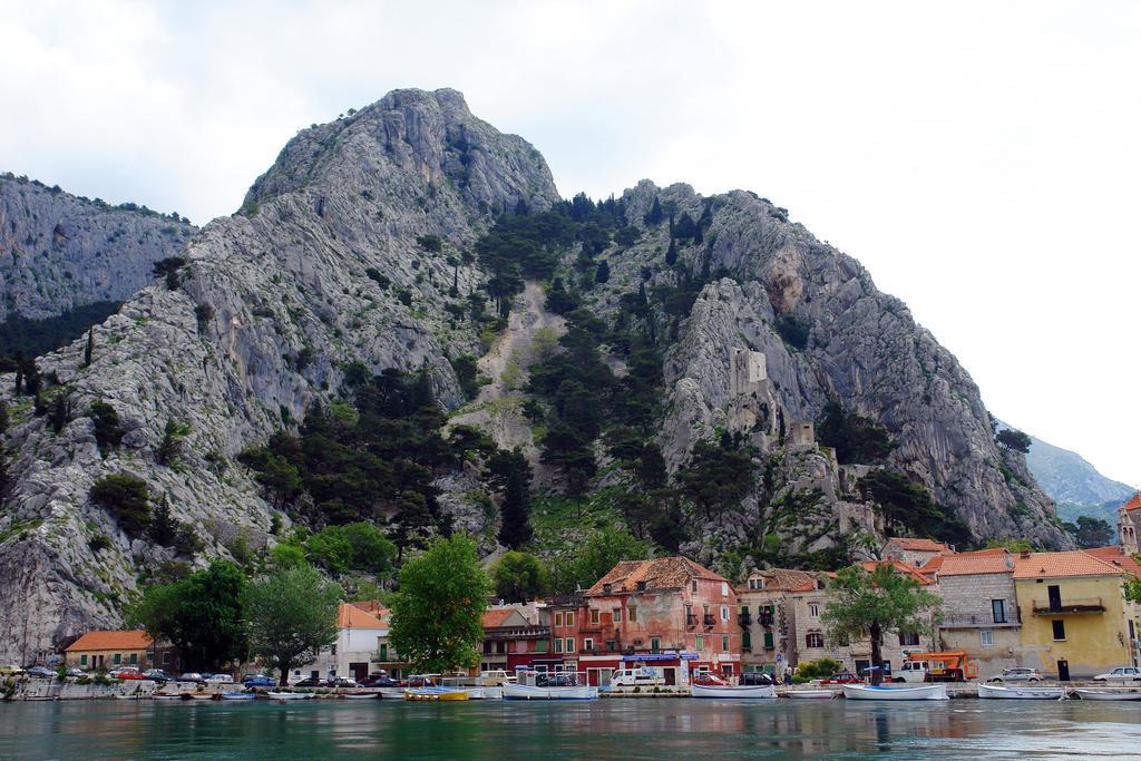 Tourist Settlement Brzet Omiš Exterior foto